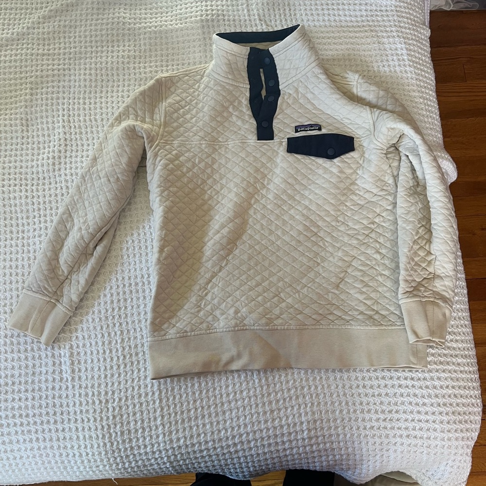 Patagonia Women's Cream Quilted Pullover